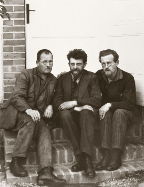 Black and white photograph of Alois Lindner, Erich Mühsam, and Guido Kopp